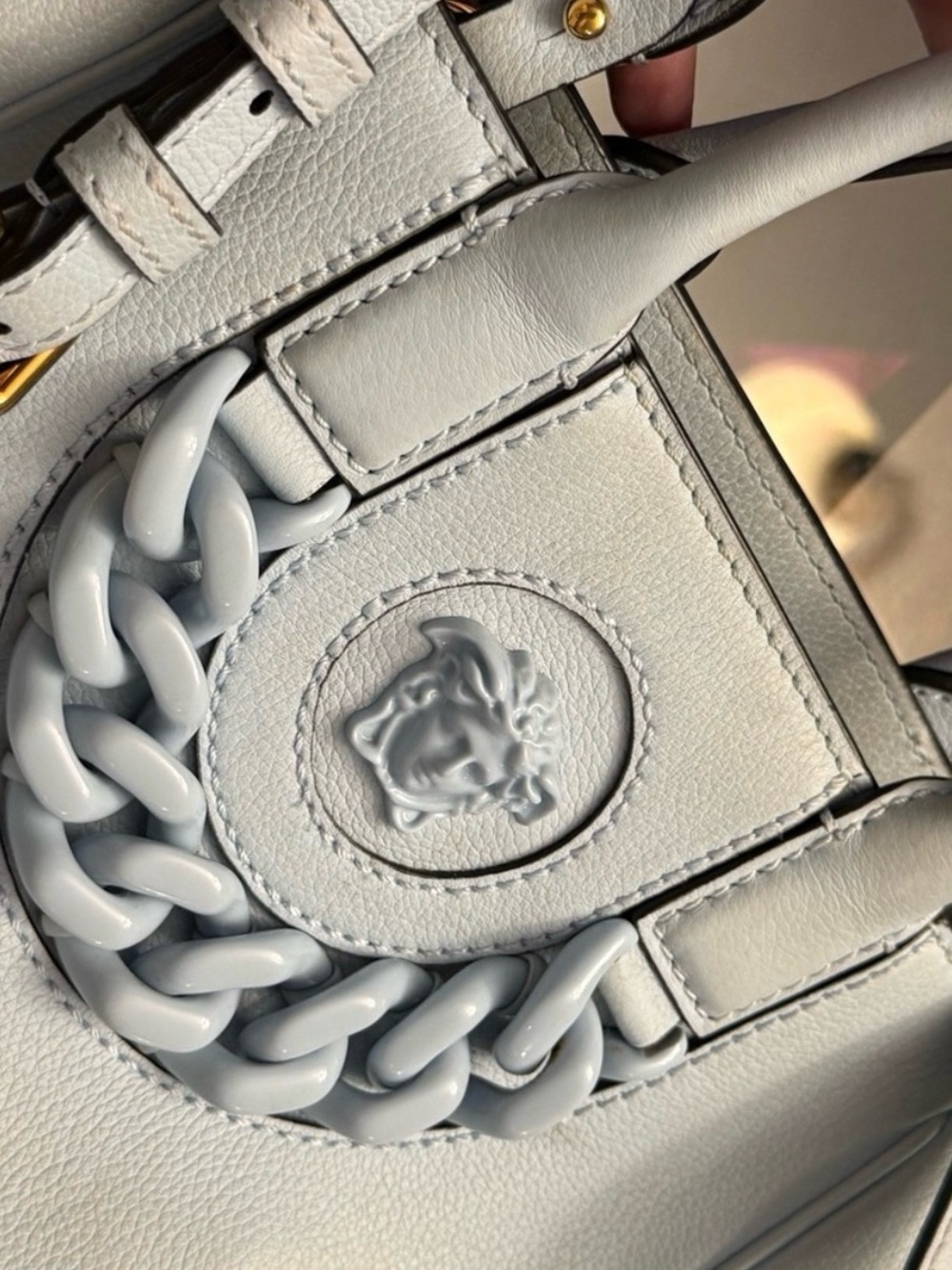 Versace La Medusa Leather Tote with Matching Cardholder - Picture 2 of 8